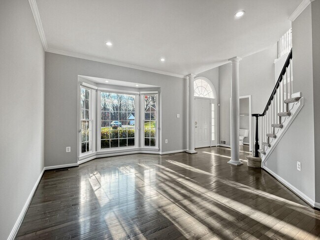 Foto del edificio - 214 W Locust St