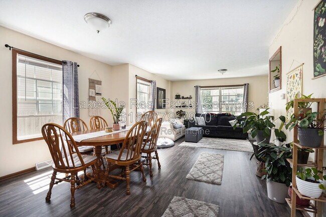 Foto del edificio - 920 Cass Ave SE