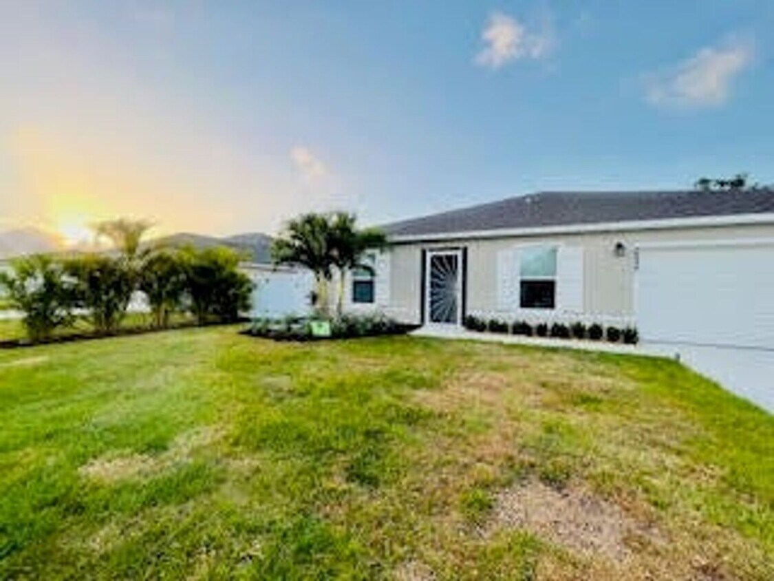 Primary Photo - PORT ST LUCIE BEAUTY