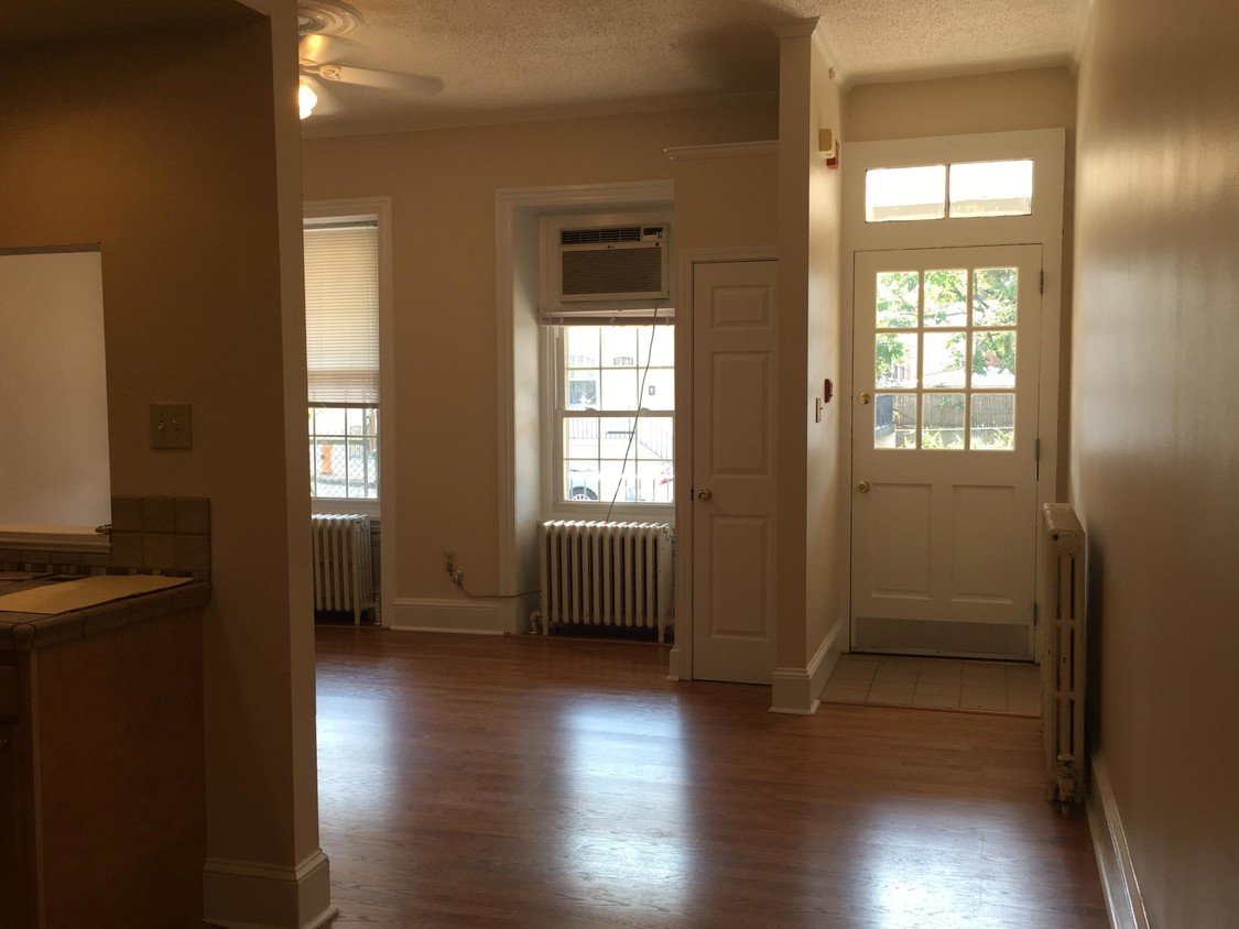 Living Room - 3505 Bowman St