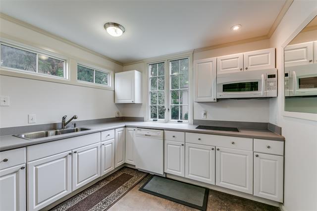 Foto del edificio - 2901 Amherst Ave