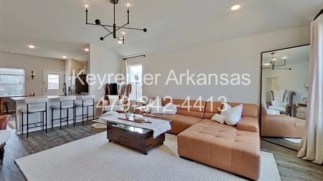 Building Photo - Stylish 3 Bed / 2 Bath with Open Layout & Backyard Retreat