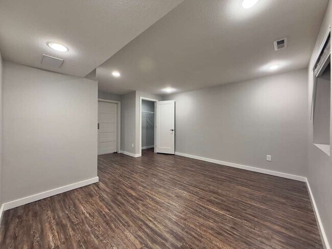 Foto del edificio - 6606 S Springview St