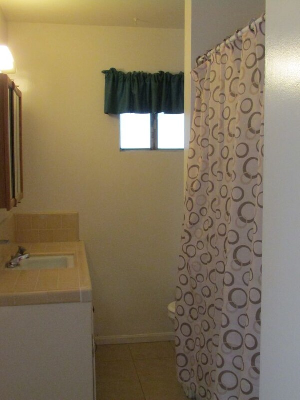 Foto del edificio - 2520 Bernice Dr