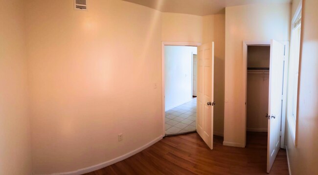 Foto del edificio - 3 bedroom in Newark NJ 07112