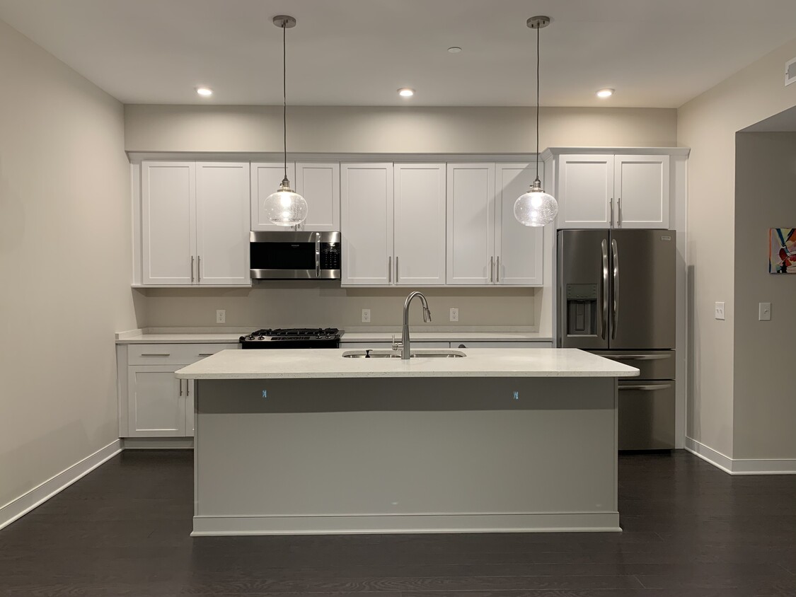 Foto principal - 84 Normandy Ave