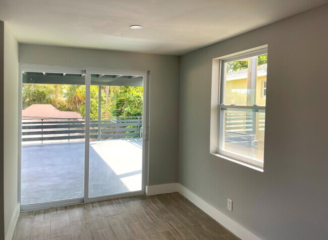 Building Photo - 836 Almeria Rd