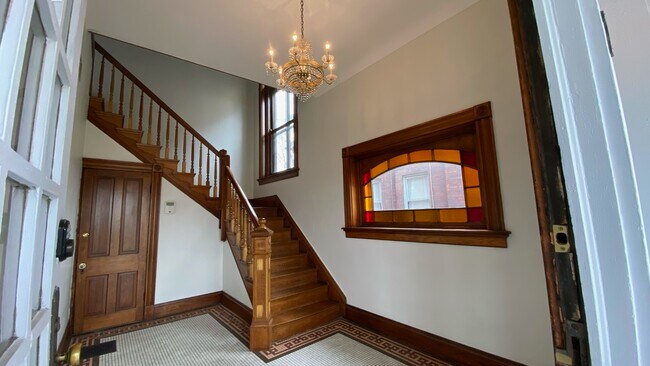 Foto del edificio - 4438 Ashland Ave