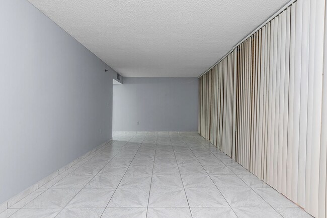 Foto del edificio - 210 174th St