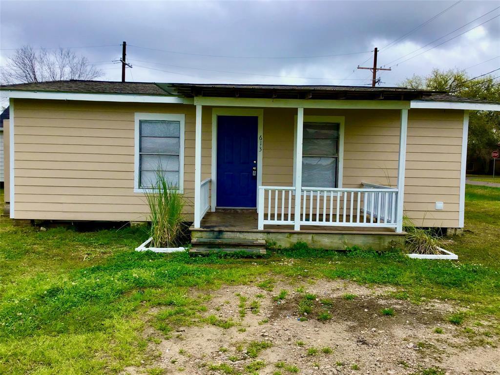 Primary Photo - 613 Willcox St