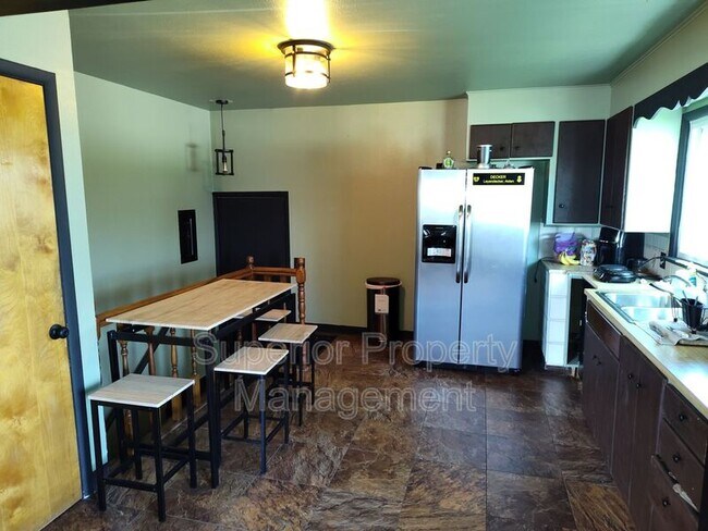 Foto del edificio - 803 Hot Springs Ave