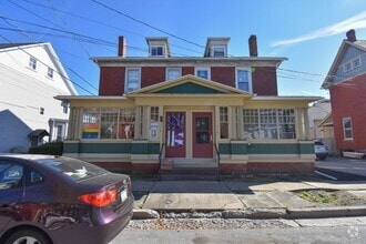 Building Photo - 119 2nd St
