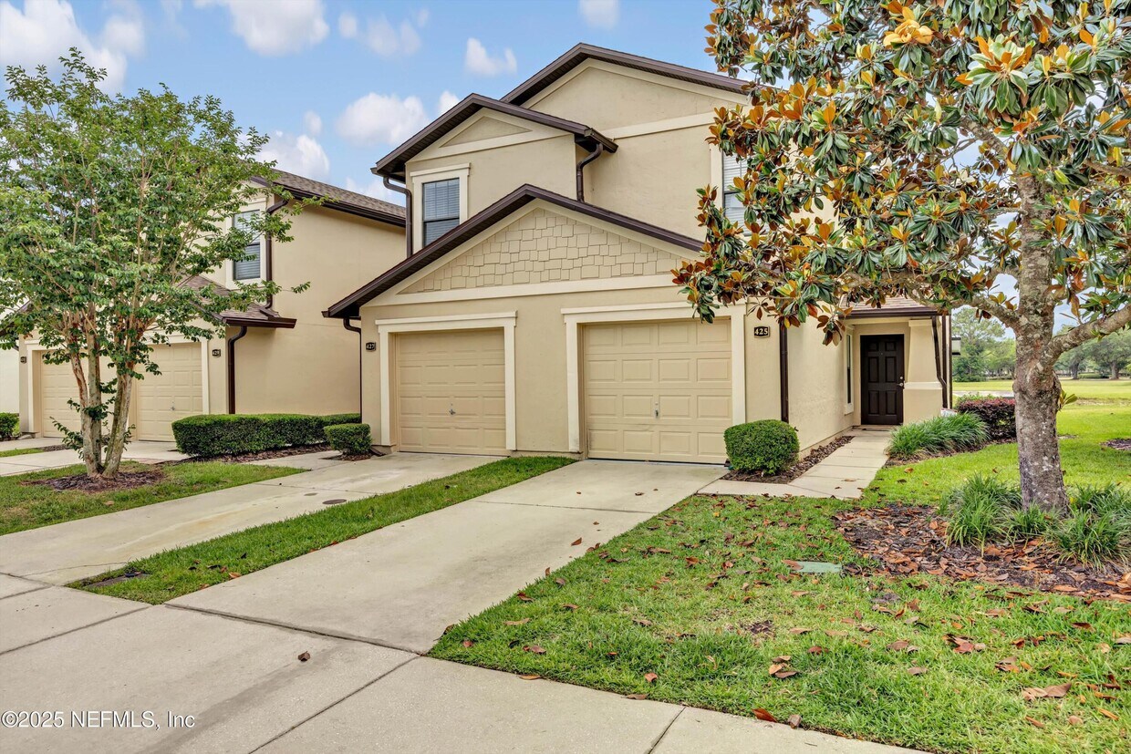 Primary Photo - 427 Cabernet Pl