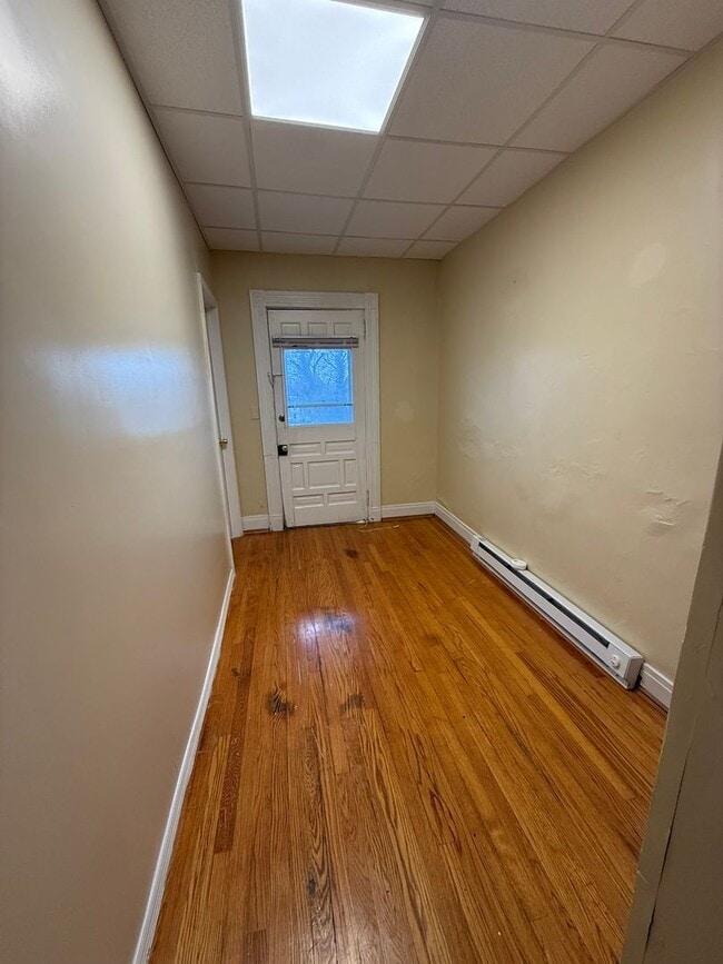 Building Photo - 235 W Main St