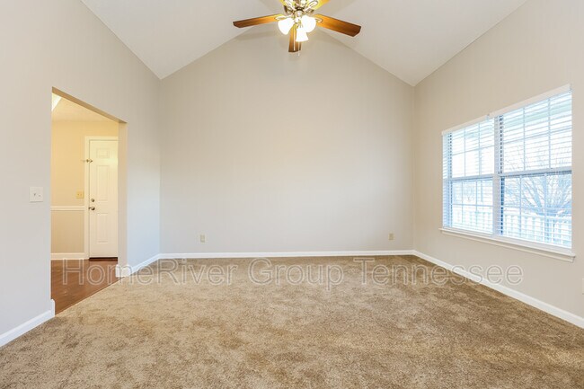 Building Photo - 302 Vernon Traylor Dr
