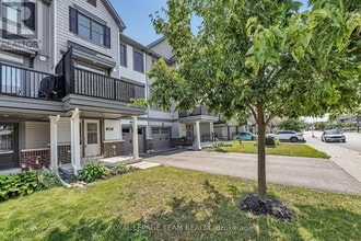 Building Photo - 887 Kilbirnie Dr
