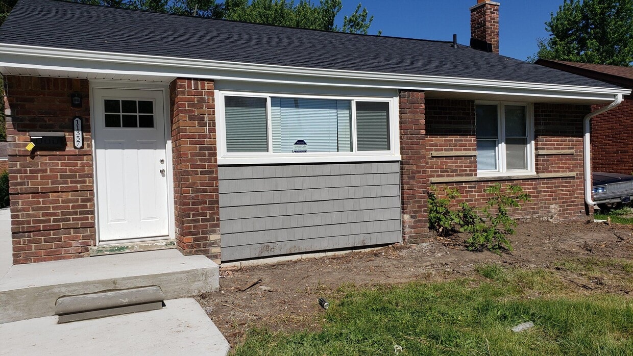 Primary Photo - 11357 Winston Ave