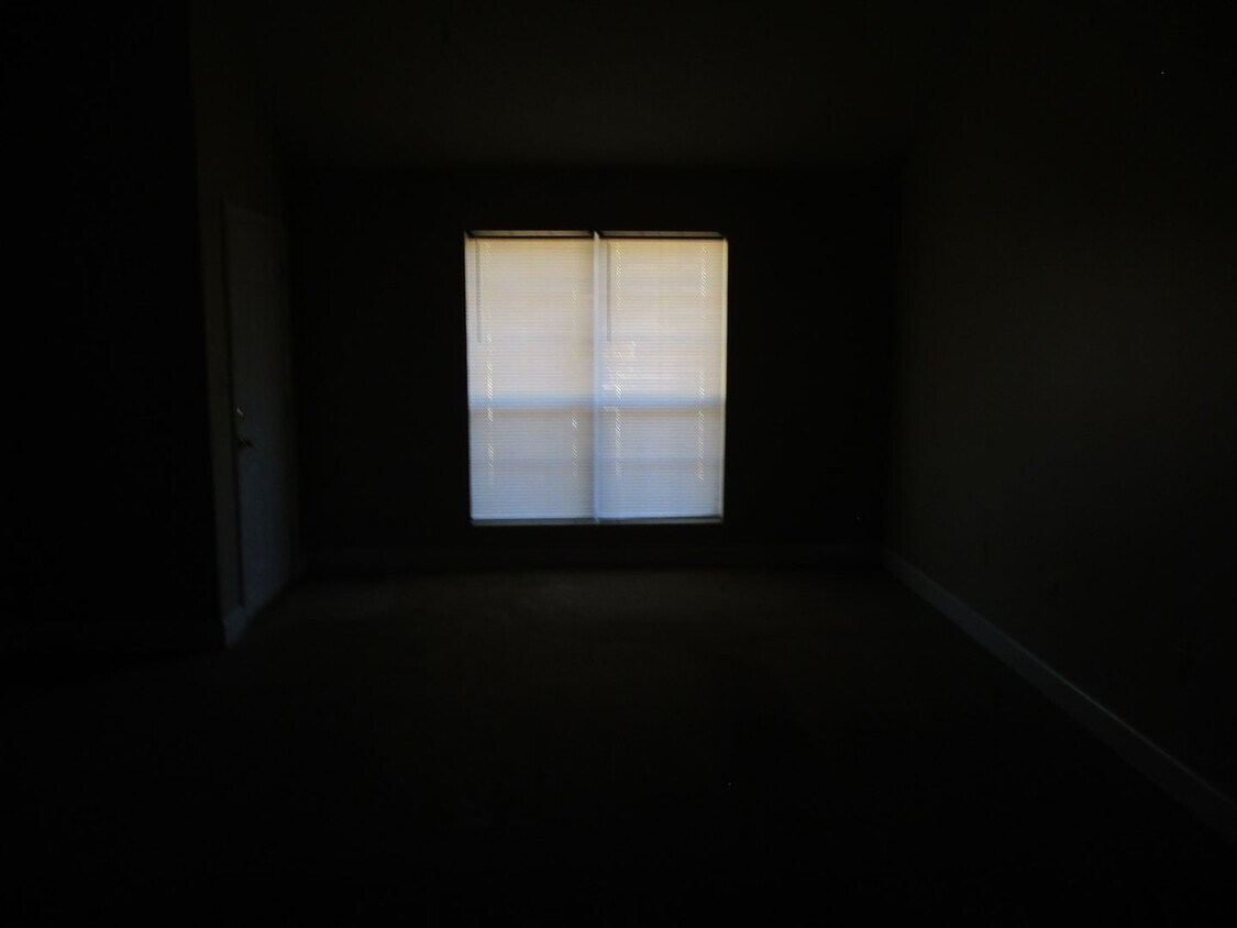 Primary Photo - Old Dominion, 2307-A