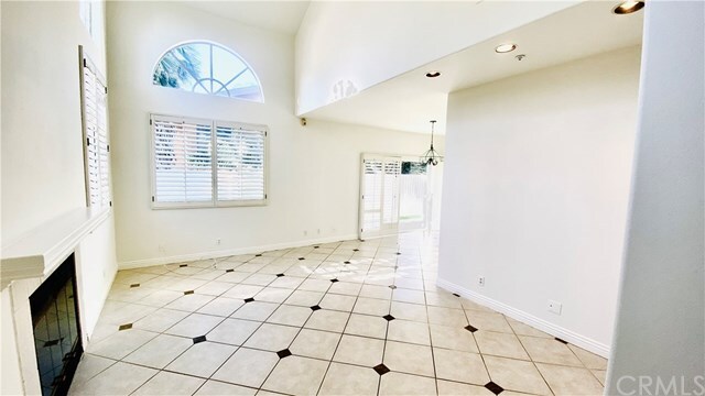 Building Photo - 2547 Orange Ave