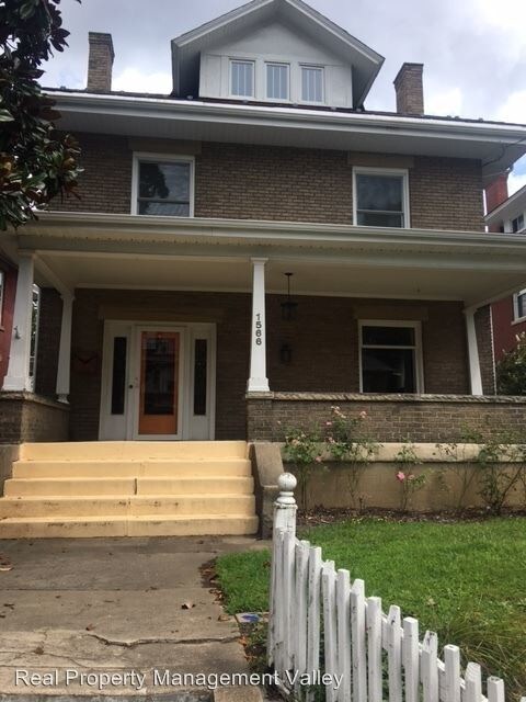 Primary Photo - 1566 Virginia St E