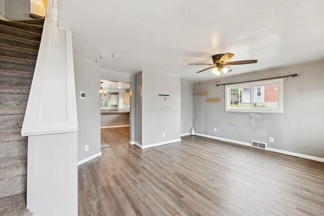 Foto del edificio - 2318 Eccles St