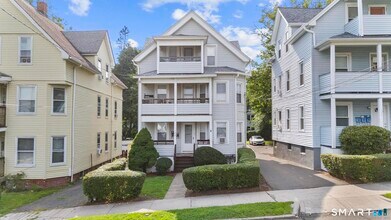 Building Photo - 180 Curtis St