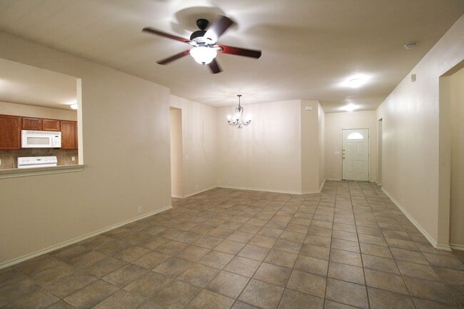 Building Photo - 1644 Cloudy Brook