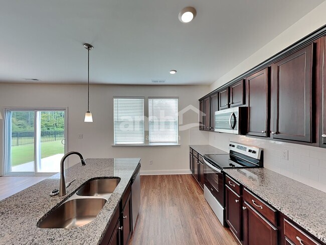 Foto del edificio - 2144 Laurel Walk Ln