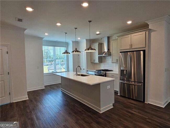 Building Photo - 502 Healy Dr