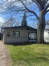 Building Photo - 6206 Beech Daly Rd