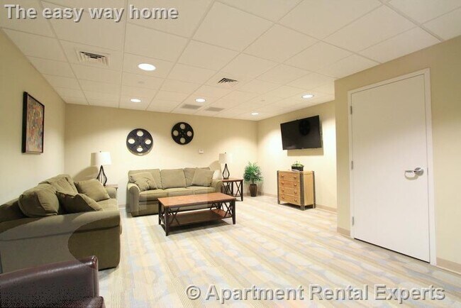 Foto del edificio - 632 Massachusetts Ave