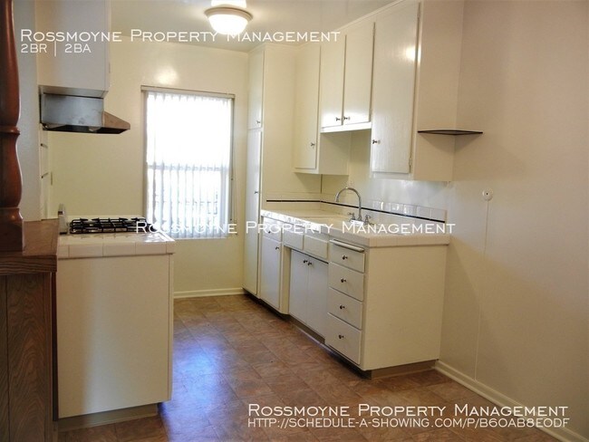Building Photo - 2 Bed 2 Bath Upper Apartment in Glendale