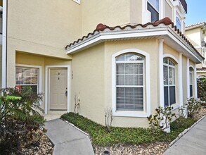 Building Photo - 692 Seabrook Ct