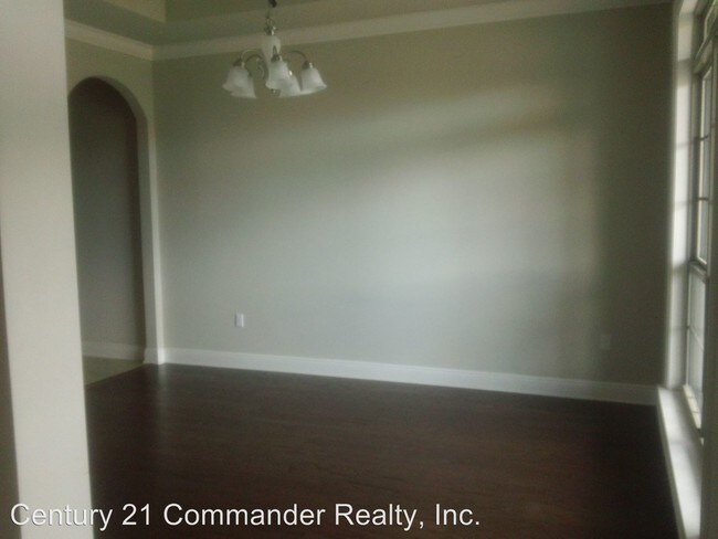Building Photo - 5 br, 3 bath House - 5011 Pretty Way