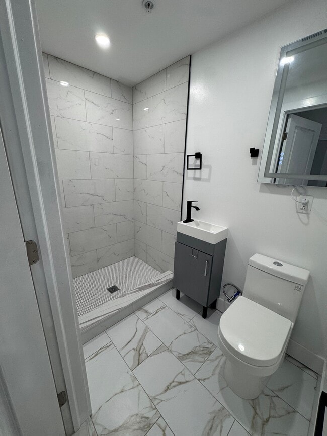 Photo - 647 N 16th St Apartment