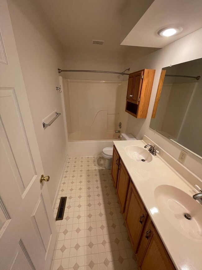 Building Photo - 3 br, 1.5 bath House - 627 ROCKWOOD DRIVE