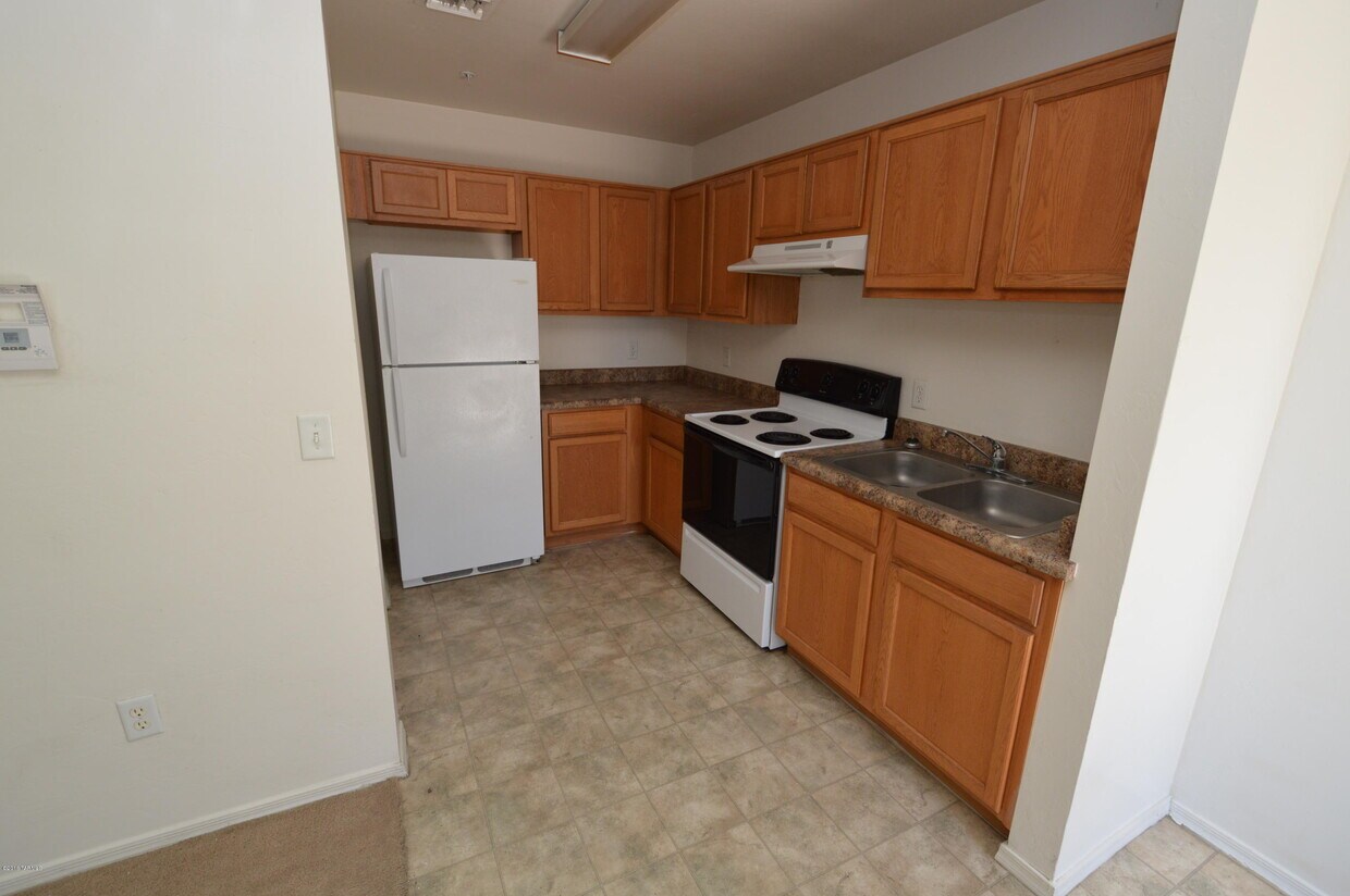 Foto del edificio - 4327 E Bellevue St