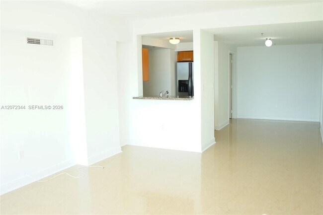 Foto del edificio - 6362 Collins Ave