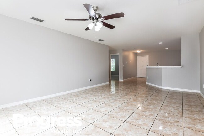 Building Photo - 605 Kangaroo Dr