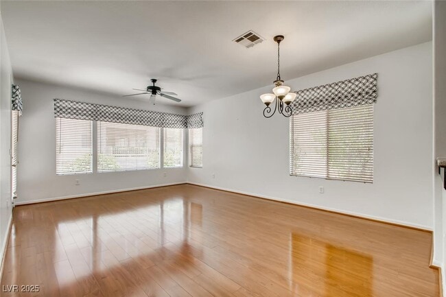 Building Photo - 5389 Progresso St