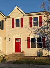 Building Photo - 2004 Fort Pemberton Ct