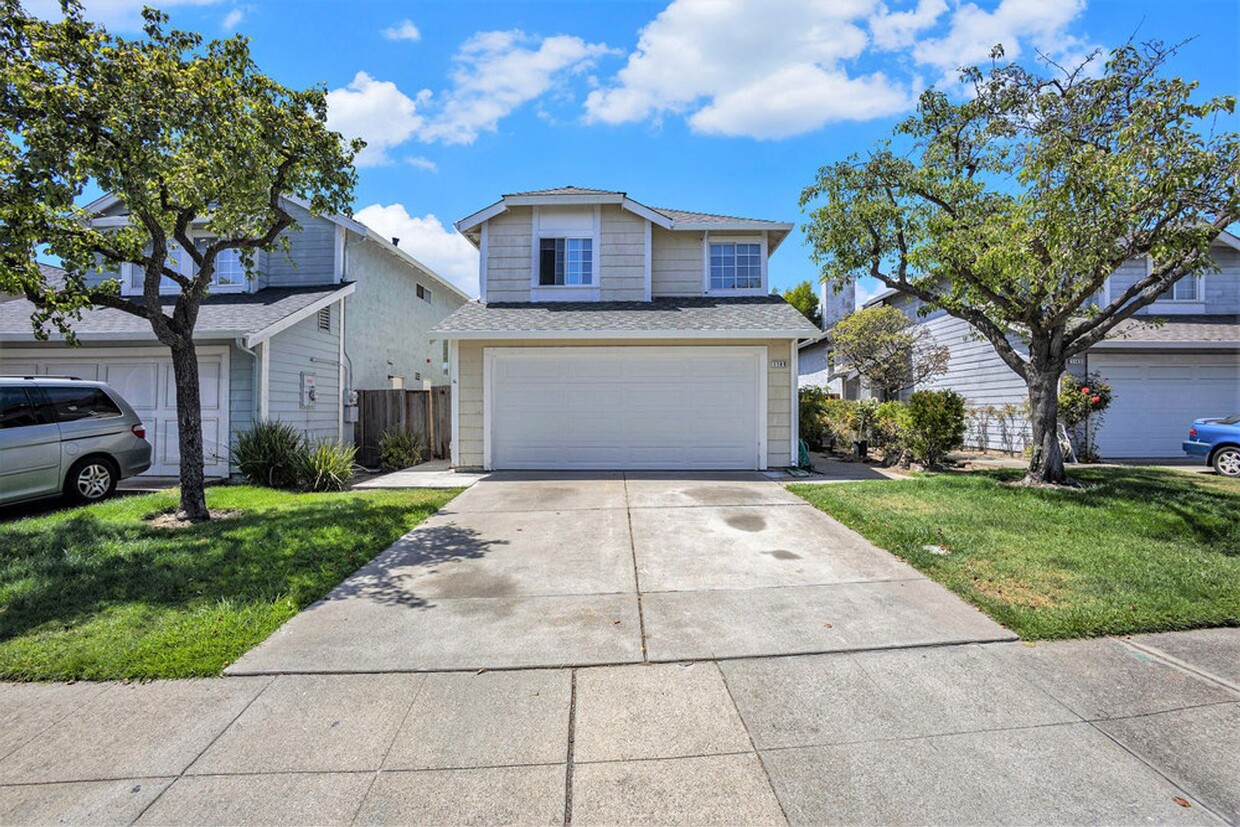 Primary Photo - 1149 Old Alameda Point - 3 bedroom | 2.5 b...