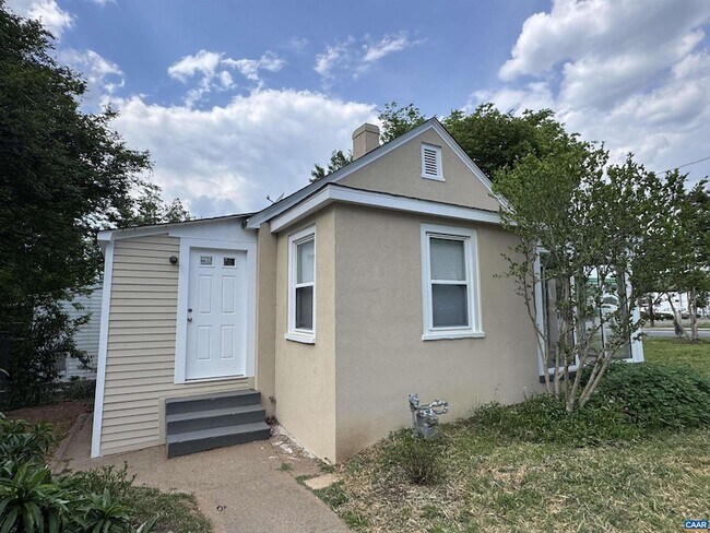 Foto del edificio - 704 Druid Ave