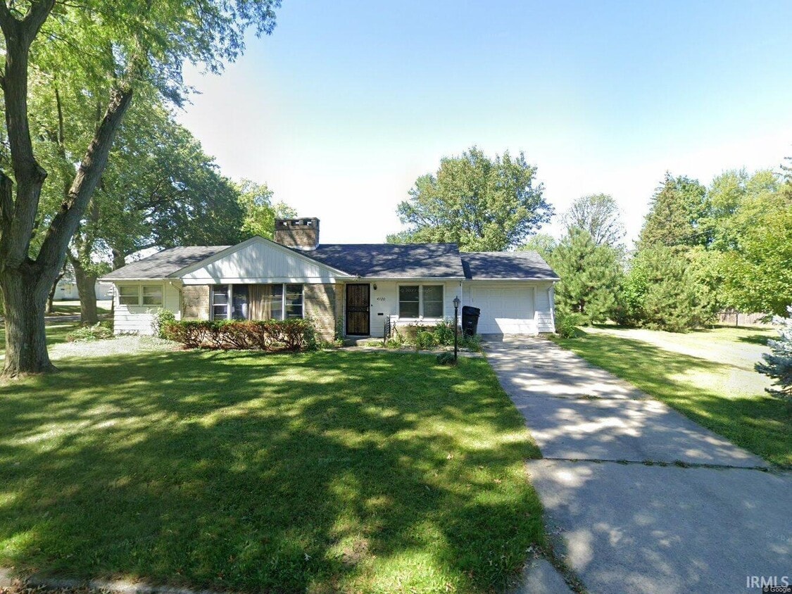 Primary Photo - 4720 S Harrison St