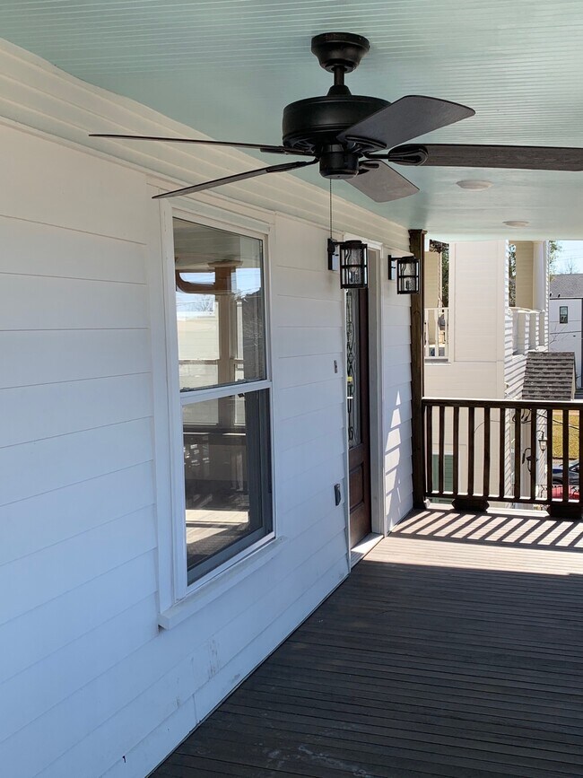 Front Porch - 2225 Peniston St