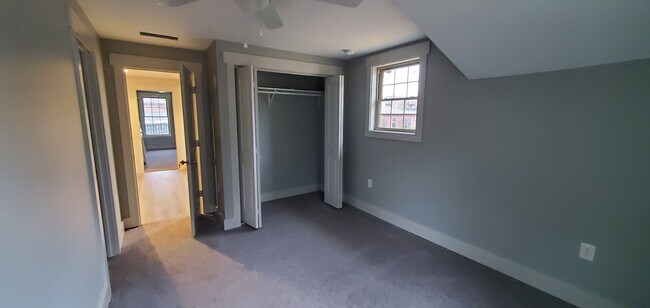 Foto del edificio - 1120 N Walnut St