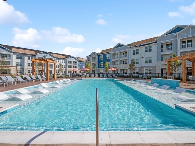 Foto del edificio - Reserve at Ventana Lakes