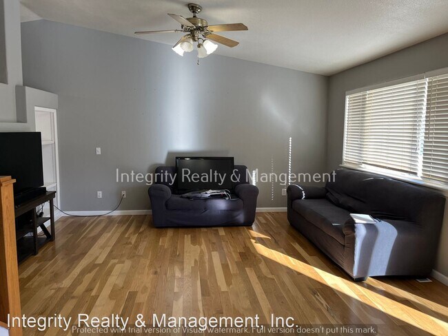 Foto del edificio - 3 br, 2.5 bath House - 344 Chelsea St