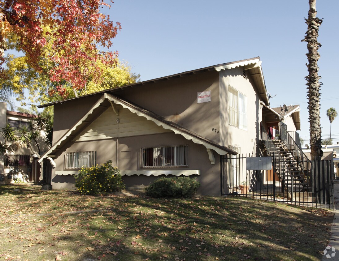 Primary Photo - 674 Karesh Ave