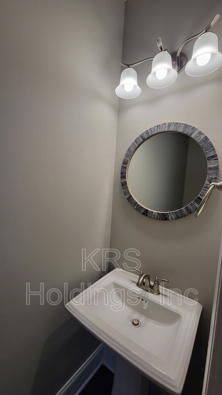 Foto del edificio - 3803 Essex Garden Ln